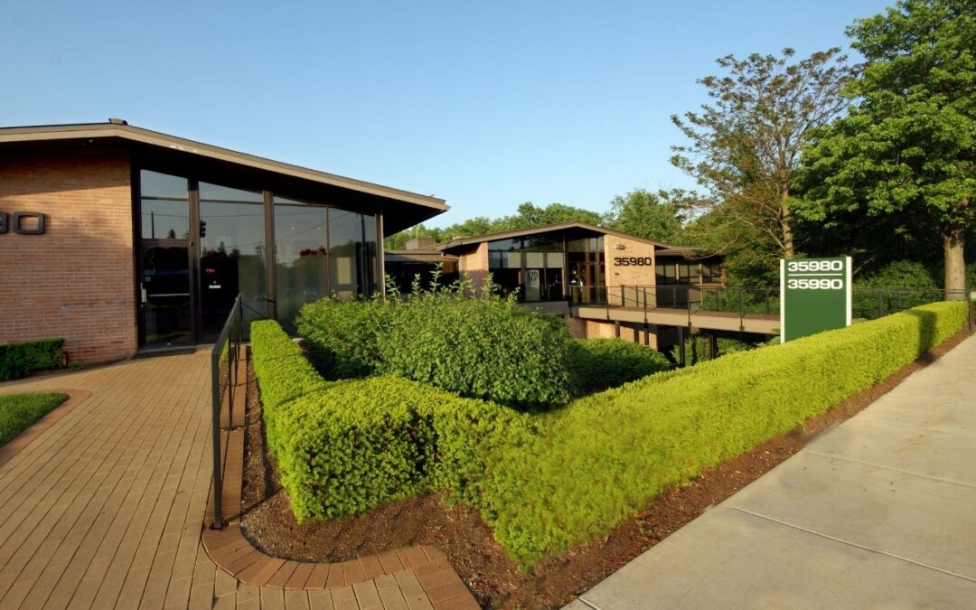 25950 Woodward